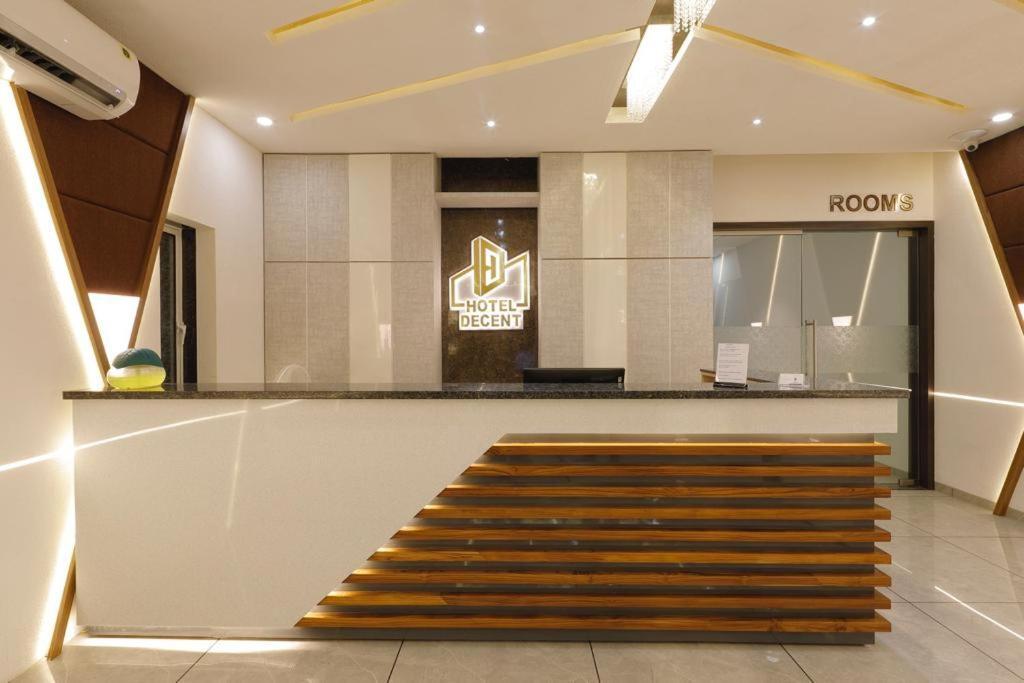 Hotel Decent Unjha Exterior foto