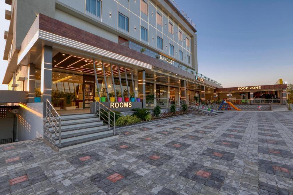 Hotel Decent Unjha Exterior foto